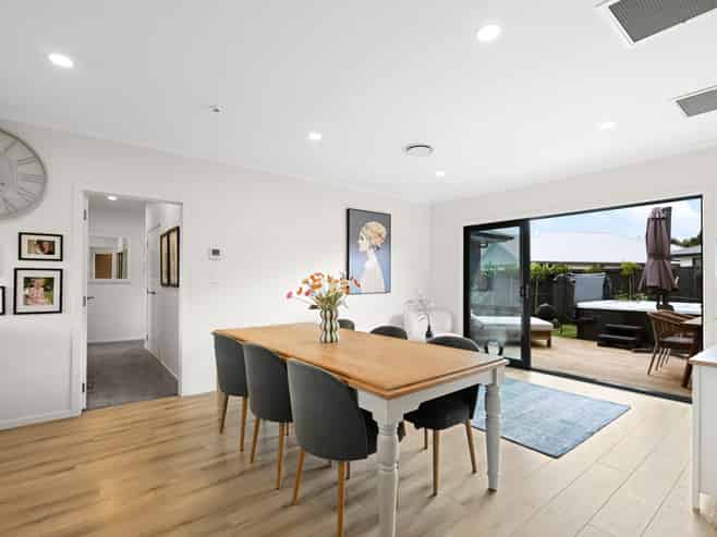 15 Kereruu Street, Cambridge