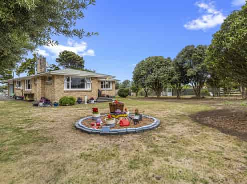 1277 South Road, Manaia