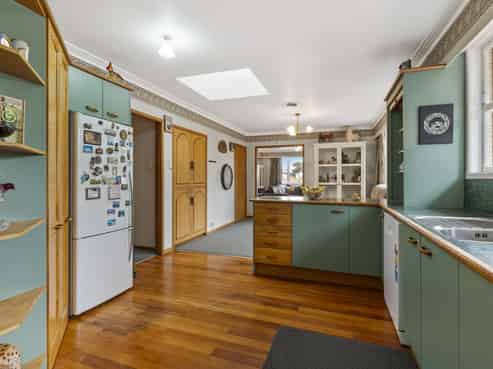 1277 South Road, Manaia