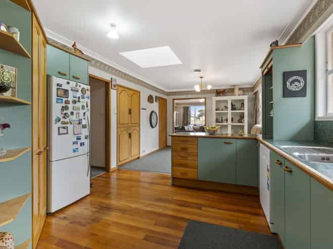 1277 South Road, Manaia