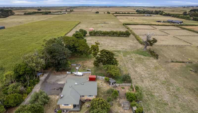 1277 South Road, Manaia