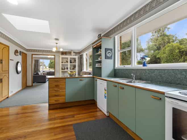 1277 South Road, Manaia