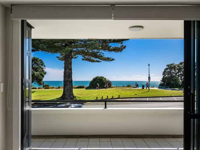 10C Marine Parade, Mount Maunganui