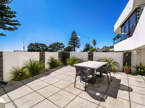 10C Marine Parade, Mount Maunganui