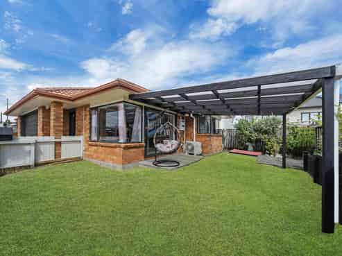 2 Pantera Way, Hillpark