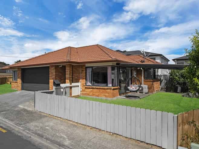 2 Pantera Way, Hillpark