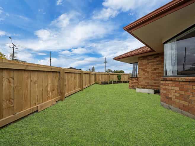 2 Pantera Way, Hillpark