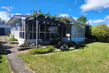 27 Browning Crescent, Owhata