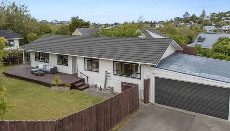 15A Tetrarch Place, Totara Vale