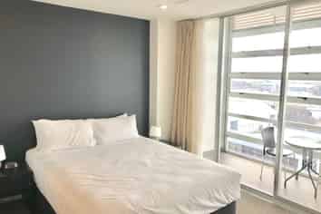 1004/17 Amersham Way, Manukau