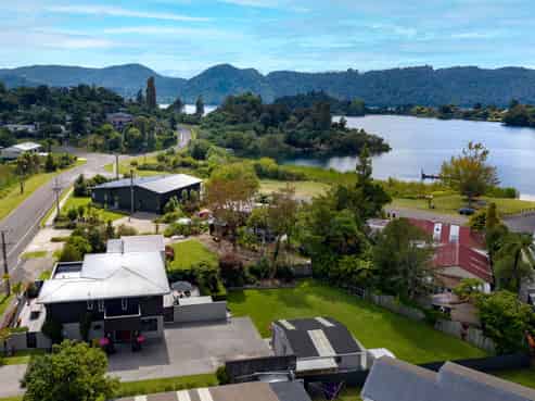 19 Okareka Loop Road, Lake Okareka