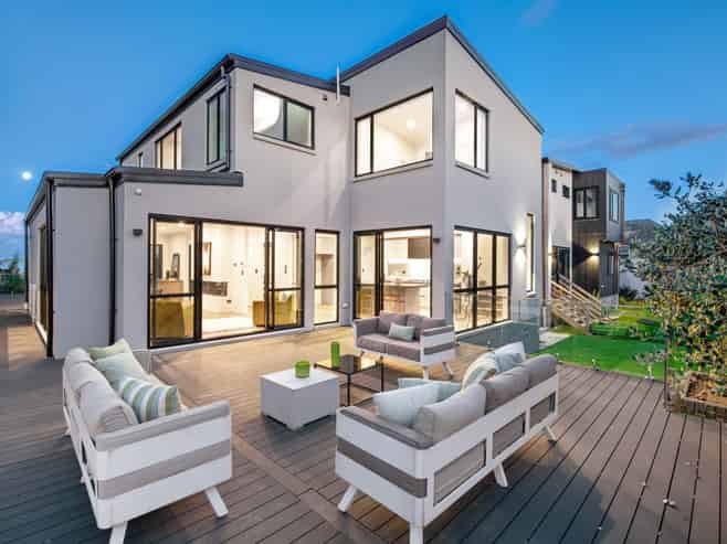 18b The Esplanade, Eastern Beach