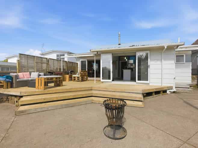 60 Tukapa Street, Westown