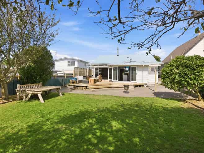 60 Tukapa Street, Westown