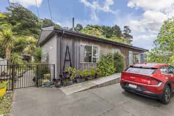 14A Ferry Street, Seatoun