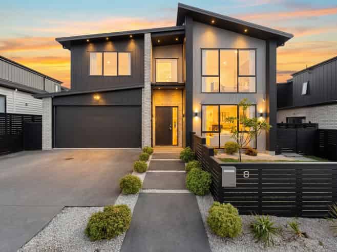 8 Kumukumu Road, Long Bay