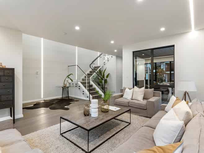 8 Kumukumu Road, Long Bay