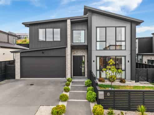 8 Kumukumu Road, Long Bay