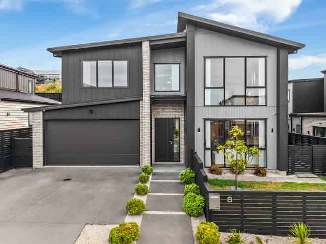 8 Kumukumu Road, Long Bay