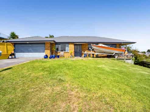 8 Horizon Heights, Whalers Gate