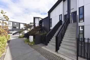 29/8-6 Waverley Street, Sydenham