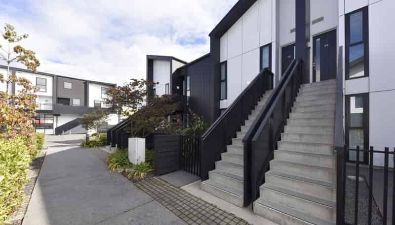 29/8-6 Waverley Street, Sydenham