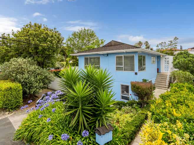 2 Grove Road, Devonport