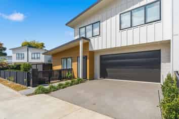 78 Maanihi Drive, Rototuna North