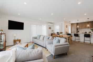 78 Maanihi Drive, Rototuna North