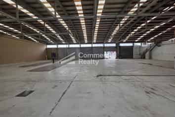 Pure Warehouse With Yard