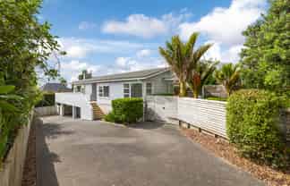 11 Woodside Avenue, Northcote