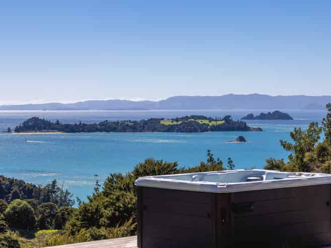 258 Cowes Bay Road, Waiheke Island