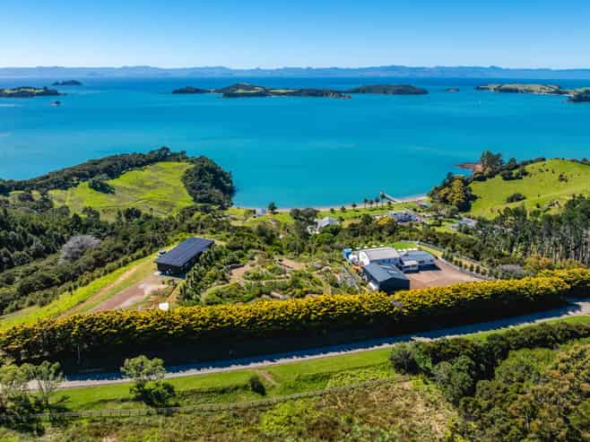 258 Cowes Bay Road, Waiheke Island