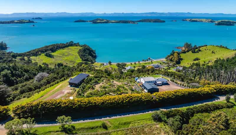 258 Cowes Bay Road, Waiheke Island