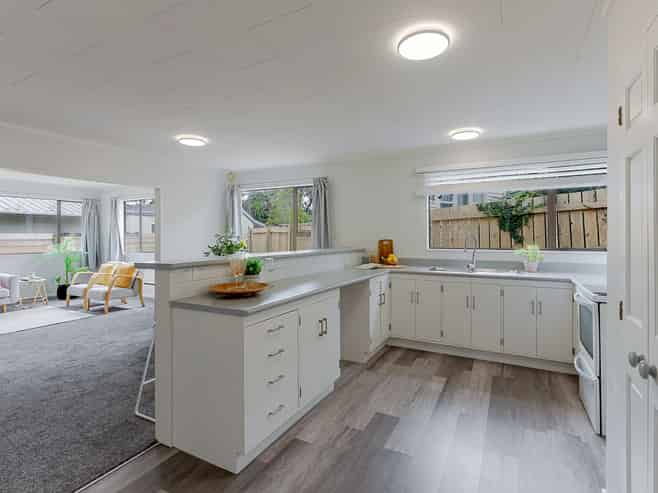 27A Tui Road, Raumati Beach