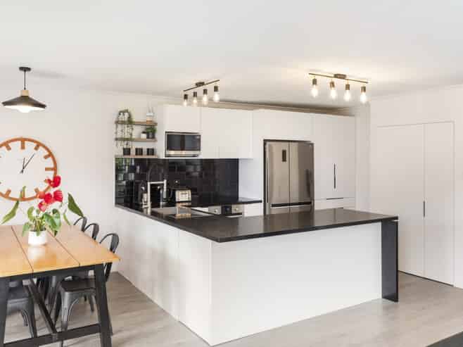 24 Olivine Street, Shirley