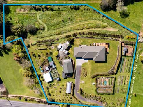 347 Henwood Road, Hillsborough