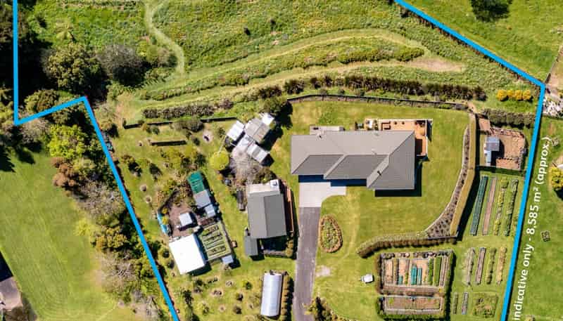 347 Henwood Road, Hillsborough