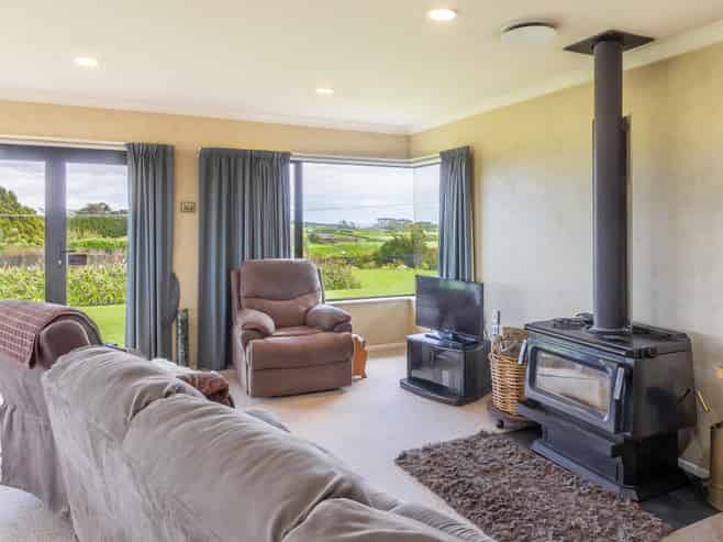 347 Henwood Road, Hillsborough