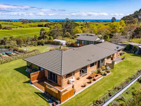 347 Henwood Road, Hillsborough