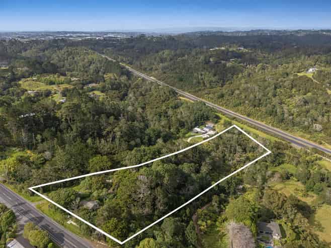 1232 East Coast Road, Redvale