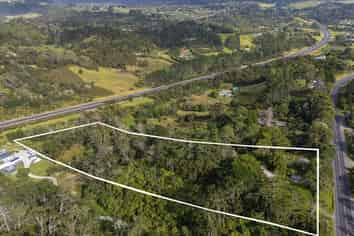 1232 East Coast Road, Redvale