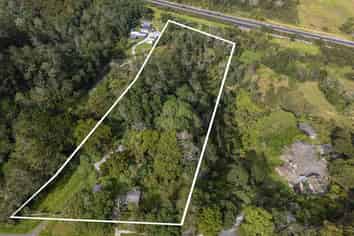 1232 East Coast Road, Redvale