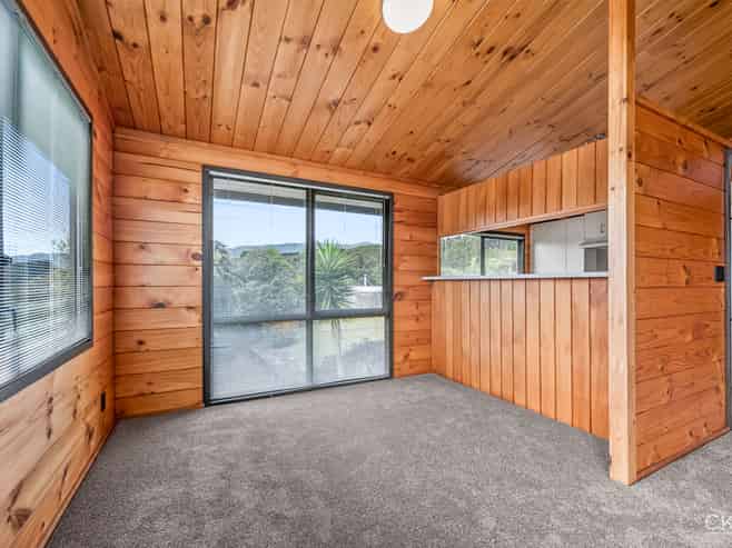 19 Seymour Grove, Kingsley Heights