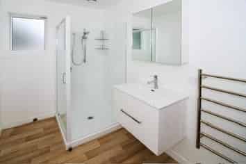 C/58A Oxford Street, Lansdowne