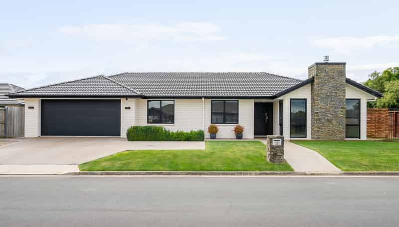 2 Oderings Place, Huntington