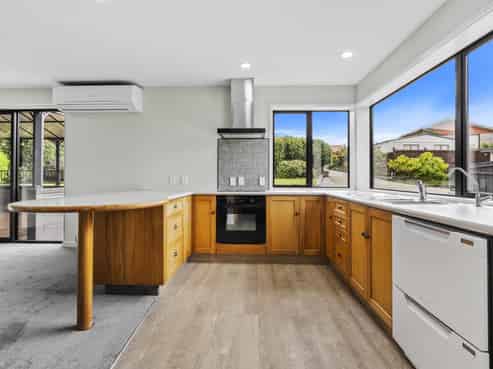26 Temple Crescent, Gleniti