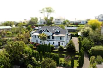 10 Cobden Road, Bluff Hill