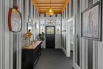 10 Cobden Road, Bluff Hill