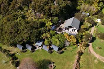 49 Awaroa Inlet, Awaroa